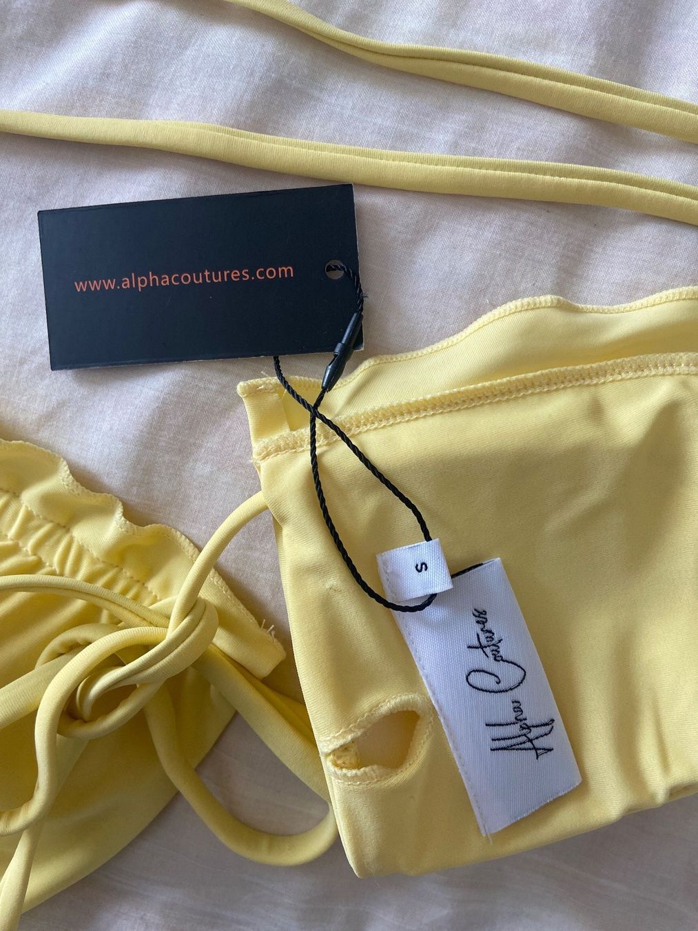 Costumi da bagno & Bikini: Alpha Coutures - Bikini Sol Bralette und Slip, Gr. S/M – Difettoso da Zürich venduto da dedasiba 3