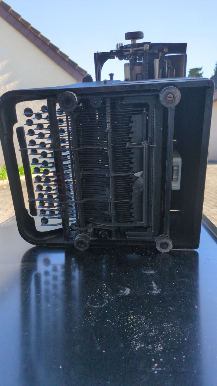 Underwood Macchine da scrivere: Schreibmaschine Underwood – Usato da Schaffhausen venduto da max_c62l 6
