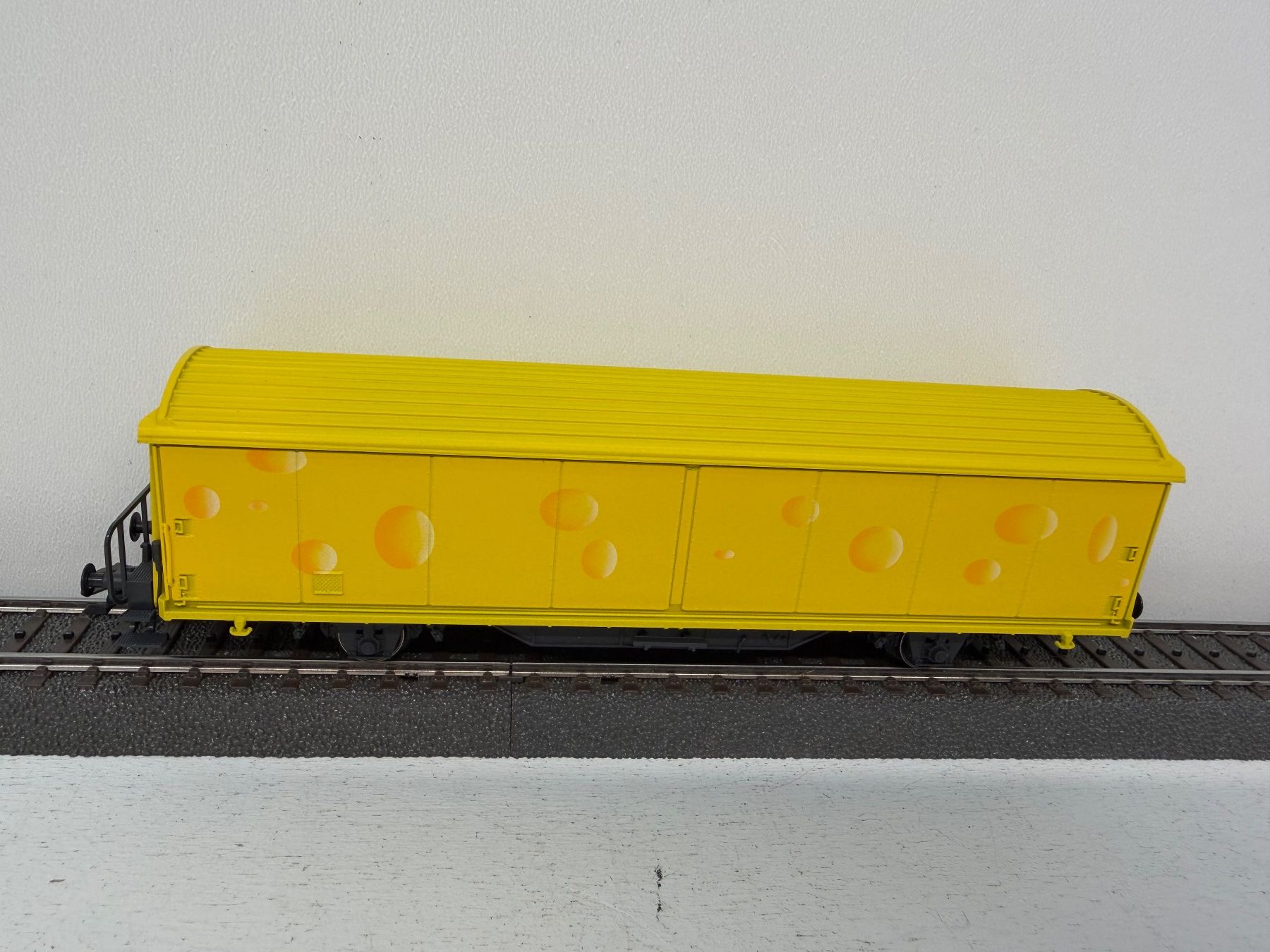 Märklin Modelleisenbahnen: Märklin H0 84735.5 Schiebewandwagen Hbils "Käse" SBB – Gebraucht aus Büsserach von ModellbahnDepot 2