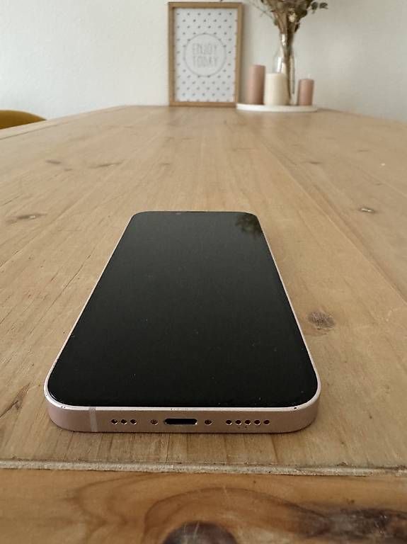 Telefoni cellulari / Smartphones: Iphone 13 Rosé 256gb – Usato da Basel venduto da Valisa 2