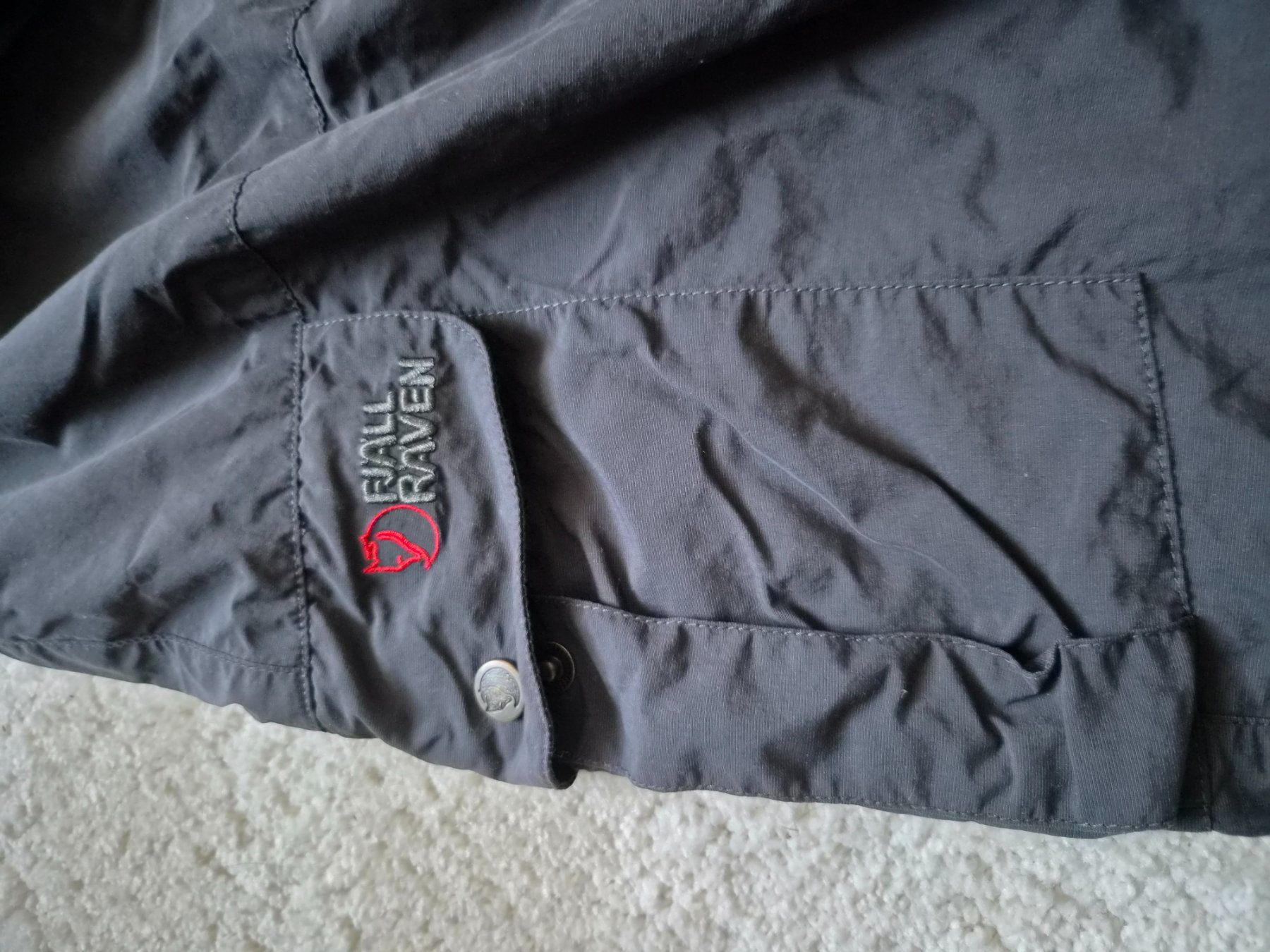 Fjällräven Pantaloni: Fjällräven Wanderhose Grösse 40 – Usato da Langnau am Albis venduto da Ramuce 2