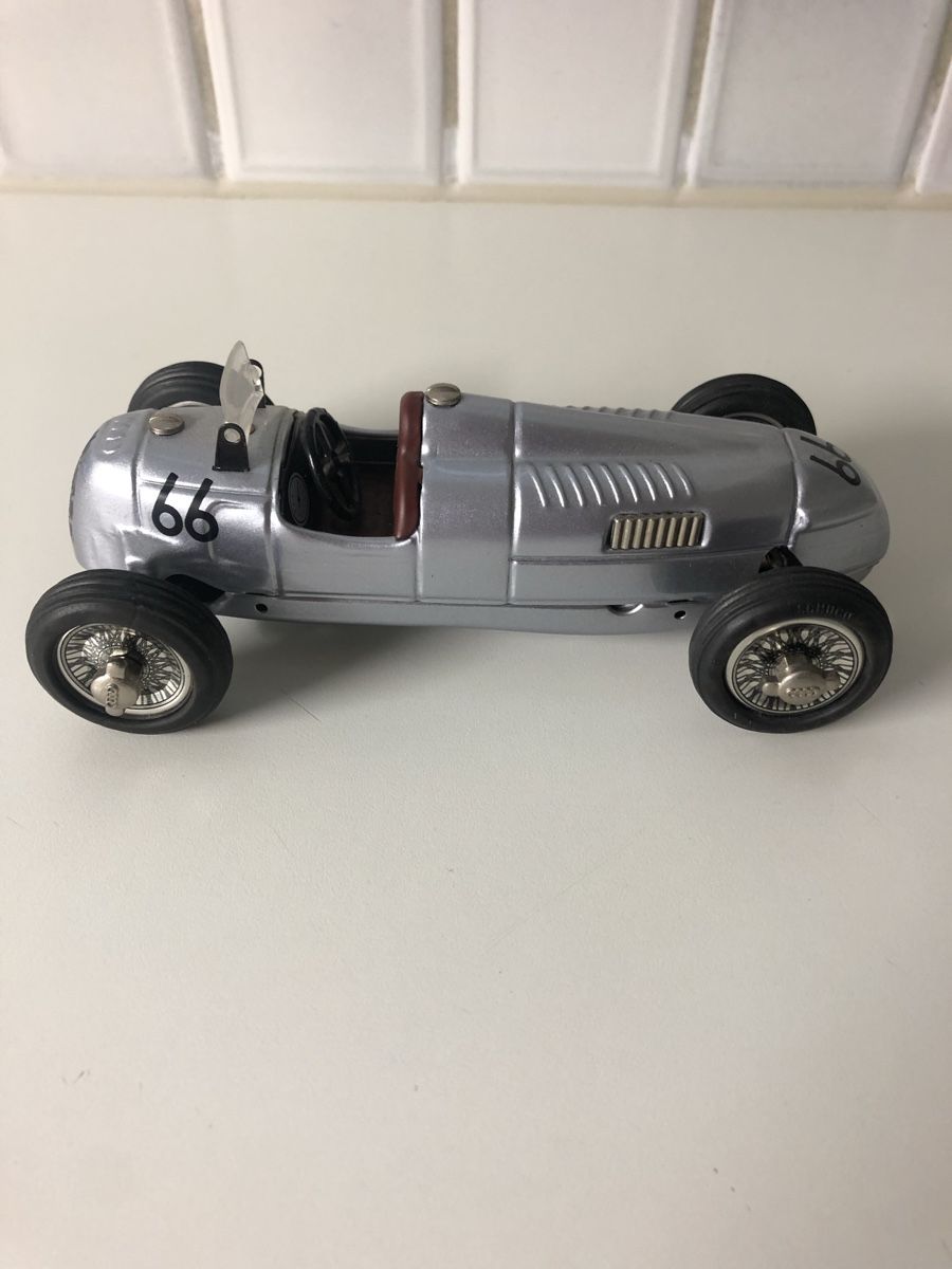 Audi Modellini d'auto: Modell Auto Audi – Nuovo (secondo la descrizione) da Zofingen venduto da Rca0 1