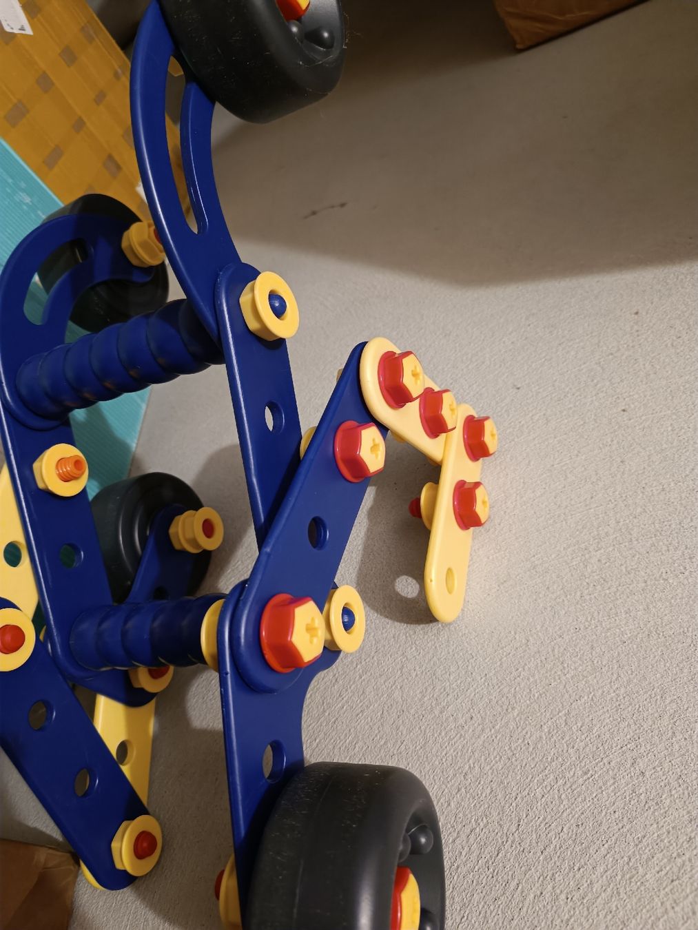 Veicoli per bambini: Kinder Fahrzeug – Usato da Dübendorf venduto da phoebe013 2