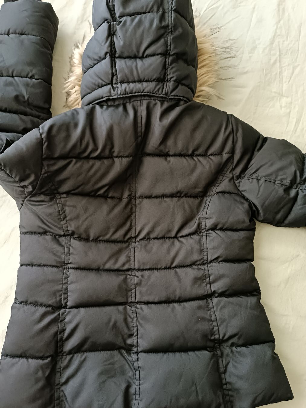 H&M Jacken & Mäntel: Winterjacke Mädchen Gr 134 – Gebraucht aus Binz von julijuli 5