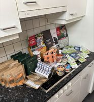 Tierfutter Katzenfutter Katze div. , Fachhandel, lg. haltbar