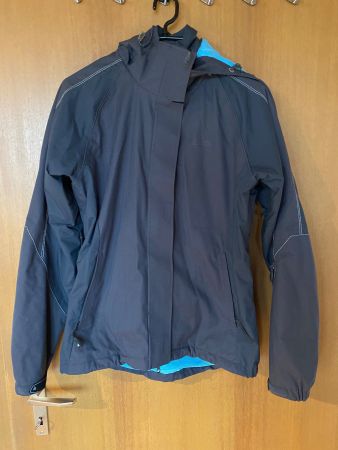 Adidas Jacke / D 36