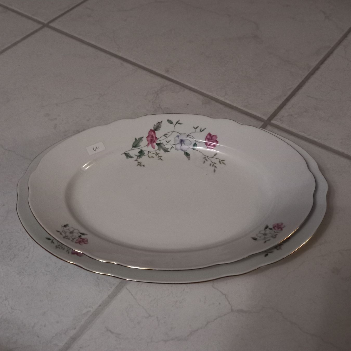 Geschirrsets: 2 Servierplatten mit Blumenmuster, Vintage Geschirr – Gebraucht aus Gossau ZH von jak_8pdw 1