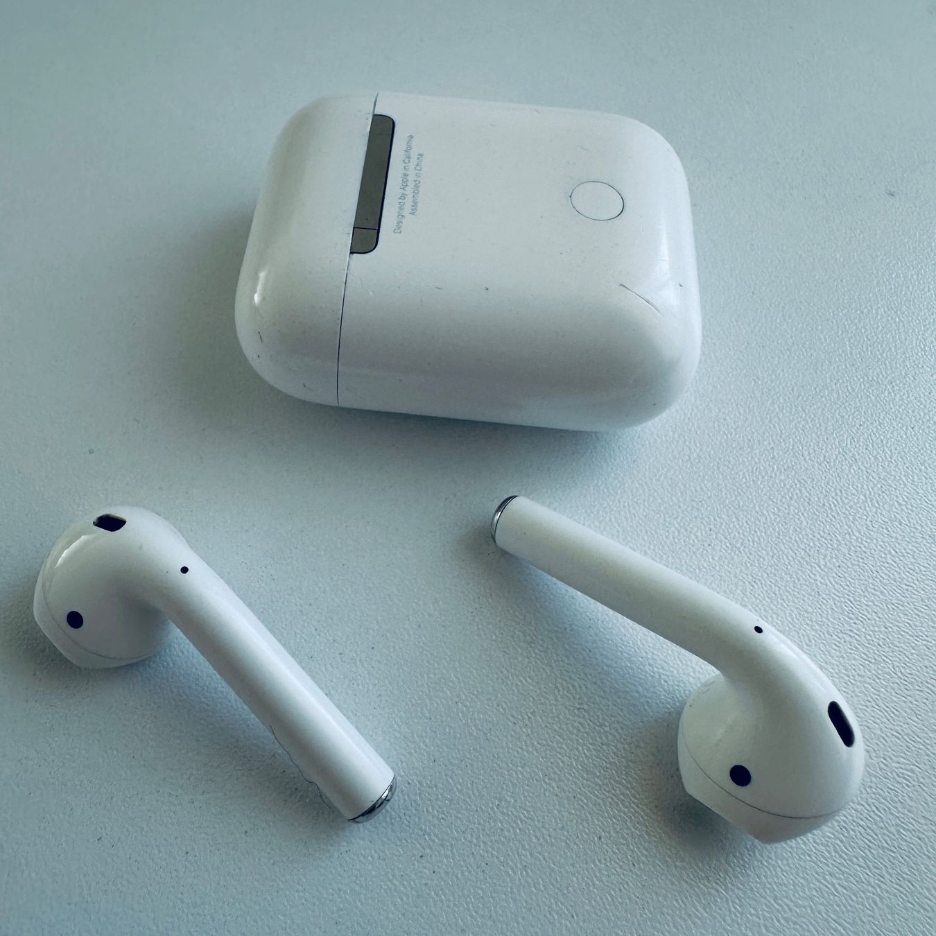 Apple Cuffie: Original Apple AirPods 2 Kopfhörer Wireless Lightning Kabel – Usato da Basel venduto da MY.AIRPODS.SHOP 6