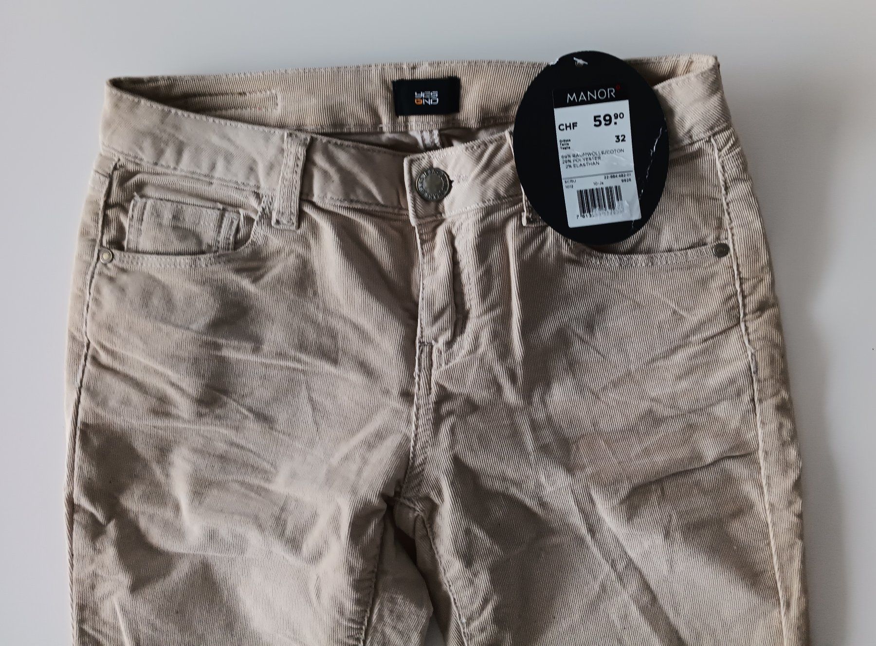 Jeans: Damen Jeans - gerader Schnitt  Gr. 32 – Nuovo (secondo la descrizione) da Aarau venduto da Yeeaaah 1