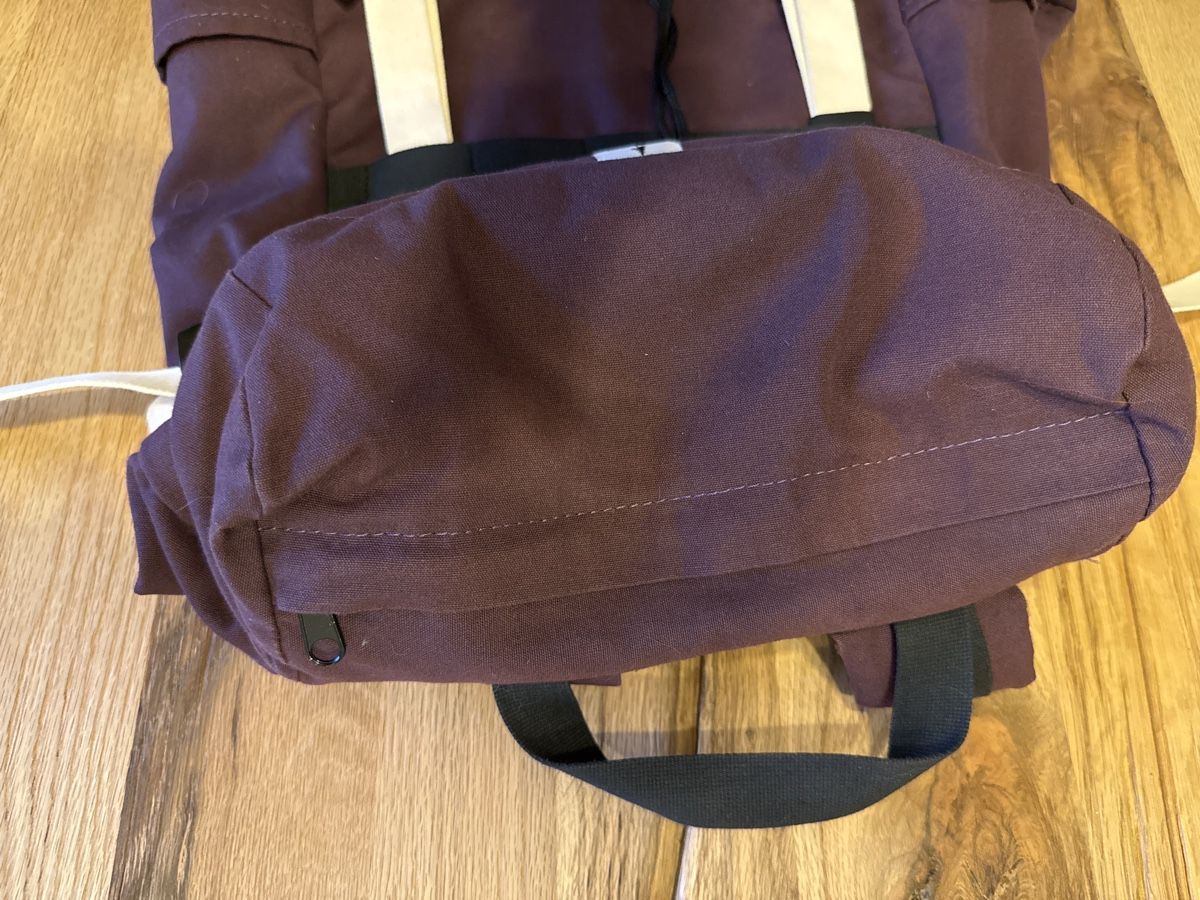 Nikin Zaini: Nikin Stoffrucksack – Usato da Pfäffikon ZH venduto da Fruchtsaft 4