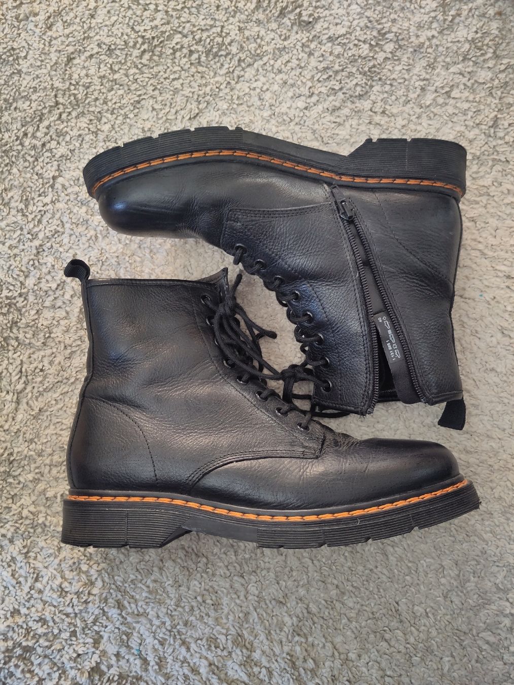 Scarpe da donna: Schwarze Lederstiefel Gr. 40  – Usato da Ettenhausen TG venduto da Laib