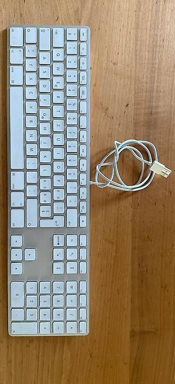 Claviers: Apple Tastatur, USB-A – D'occasion à Hallau par Foundit
