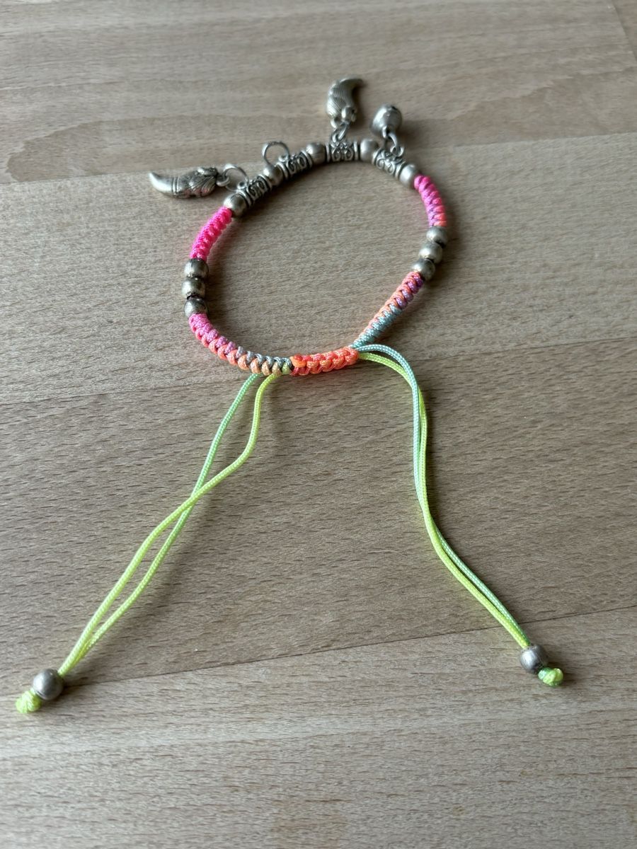 Bracciali & Braccialetti: Regenbogen Armband mit silbernen Anhänger – Usato da Nürensdorf venduto da ali_qyh6 4