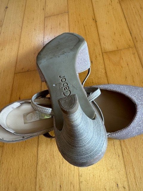 Gabor Scarpe da donna: Festliche Riemchenpumps, Gabor, Gr. 40.5 – Nuovo (secondo la descrizione) da Oberrohrdorf venduto da maggys15 5