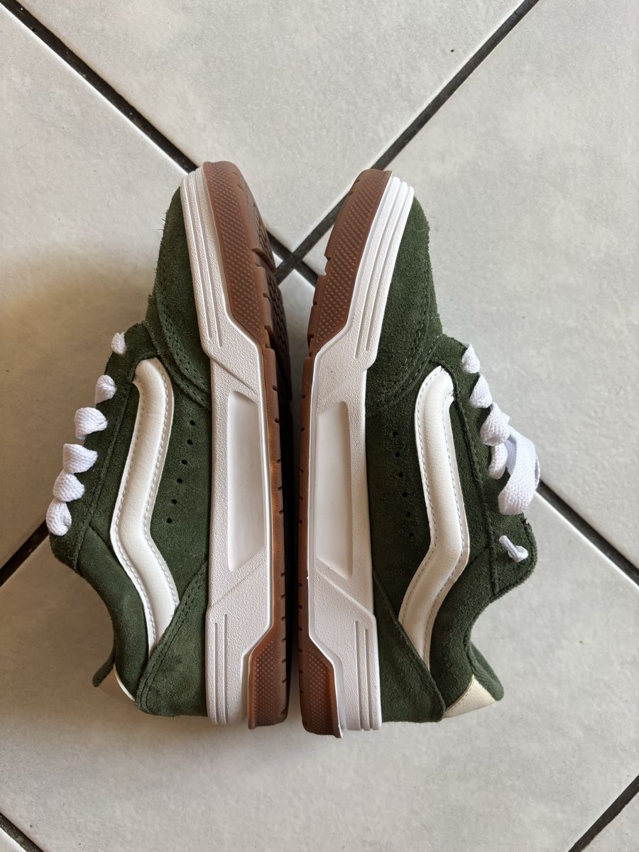 Vans Chaussures hommes: Vans hylane NEUVES – Neuf (Voir description) à La Chaux-de-Fonds par _saraa23 1
