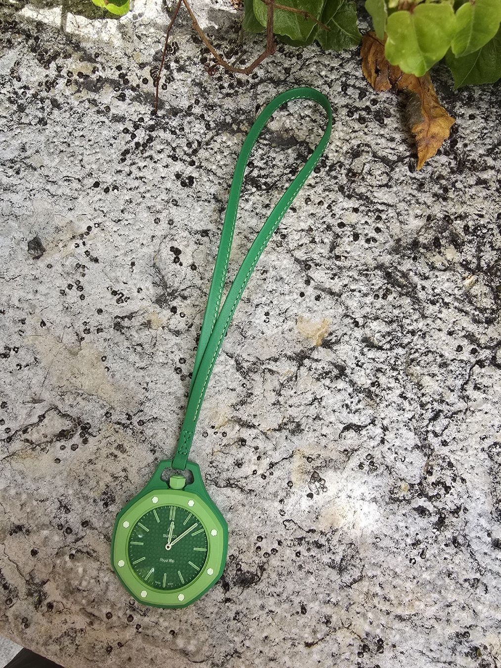 Swatch Uhren: Swatch x ap royal pop green eight  – Neu (gemäss Beschreibung) aus Satigny von Baazarbaron 3