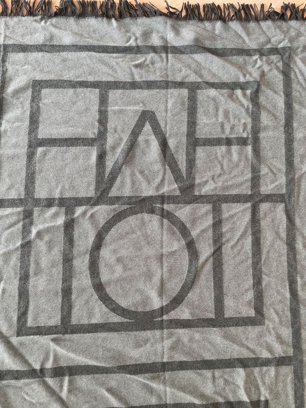 Foulard & Sciarpe: TOTÉME Scarf – Nuovo e nell'imballaggio originale da Zürich venduto da erica72 2