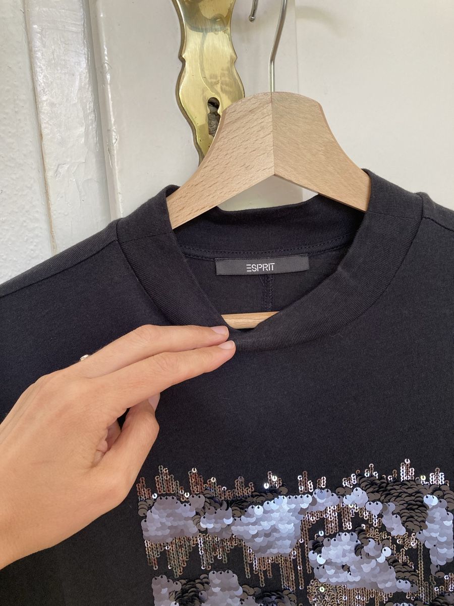 Esprit T-shirt: T-shirt Esprit modal et coton – Usato da Pully venduto da bea_cn9h 1