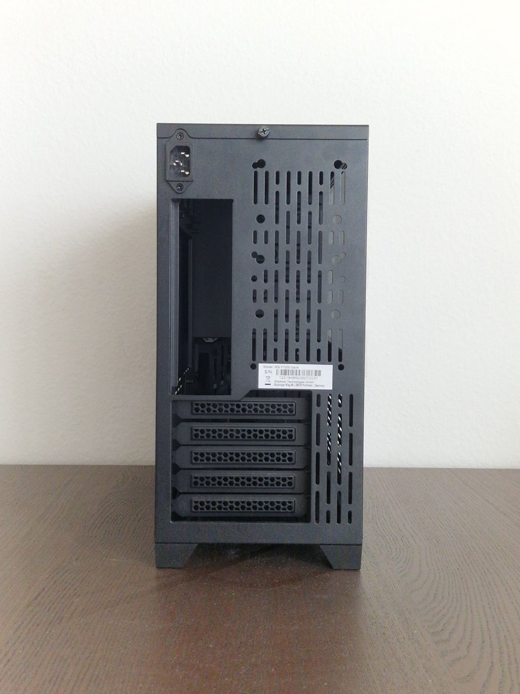Sharkoon Custodie: PC Gehäuse Sharkoon MS-Y1000 – Nuovo (secondo la descrizione) da Wädenswil venduto da greengenesis 2