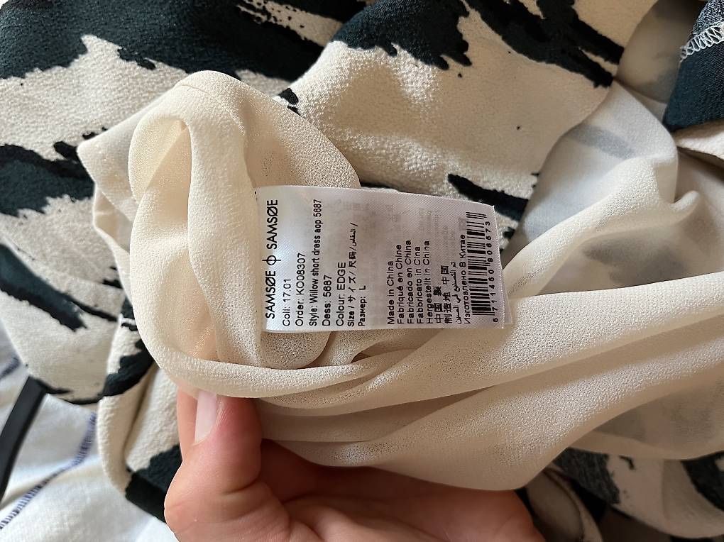 Samsøe Samsøe Vestiti: Kurzes Kleid Samsoe Samsoe, L, weiss gemustert – Usato da Zürich venduto da ialynn 4