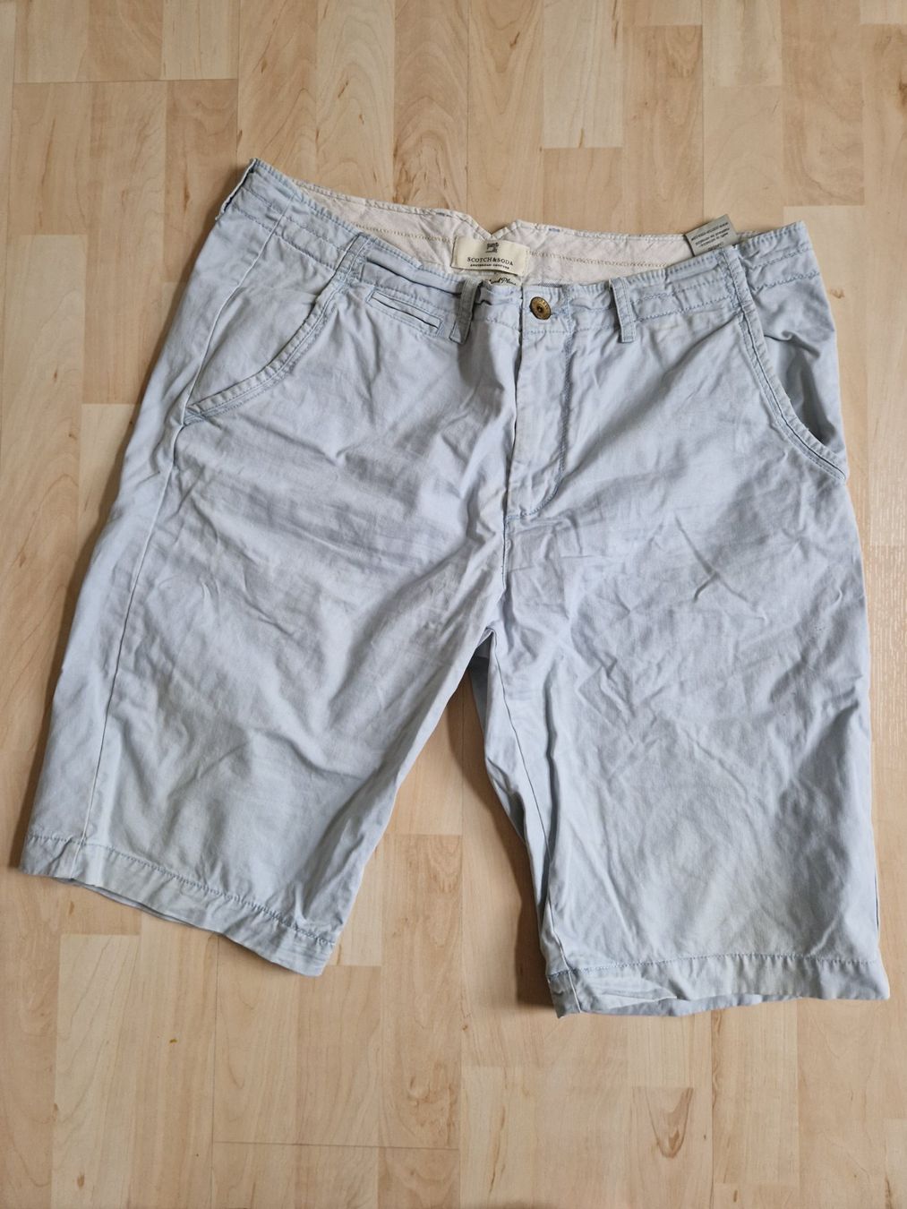 Pantaloni: Kurze Hose Gr 36 – Usato da Balterswil venduto da Little-nemo