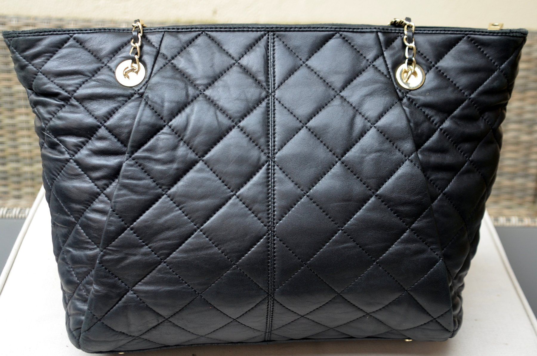 DKNY Borse da donna: Tasche DKNY Quilted sac Leder / cuir – Usato da Collonges venduto da arashee 4