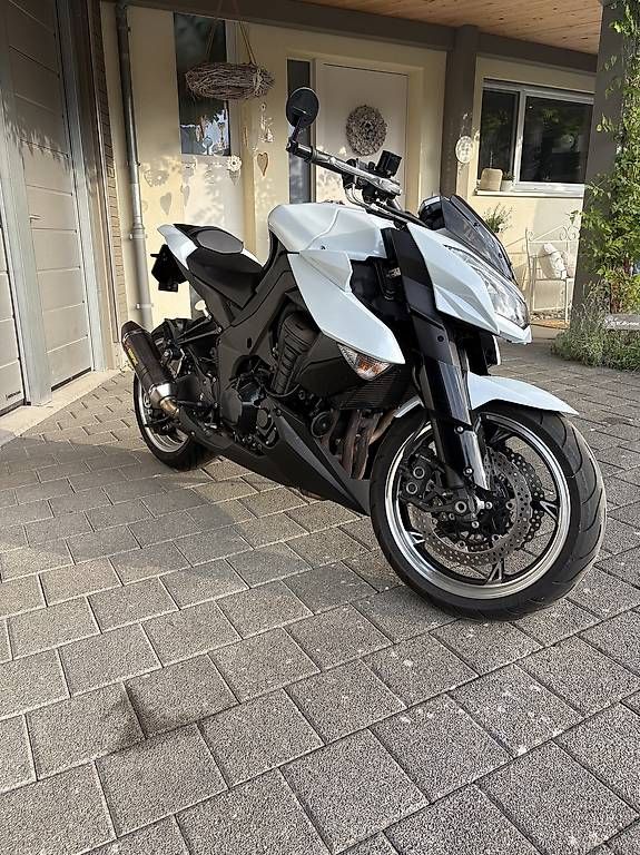 Kawasaki Strasse: Kawasaki Z1000 – Gebraucht aus Kirchberg von dyau