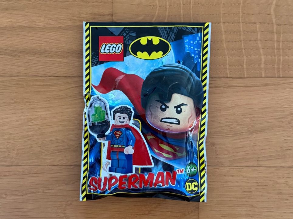Lego Giocattoli: Lego Superman Minifigur – Nuovo e nell'imballaggio originale da Weinfelden venduto da Sinister_Comics