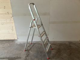 stabile 4-Stufen Alu Klappleiter ab 1.-