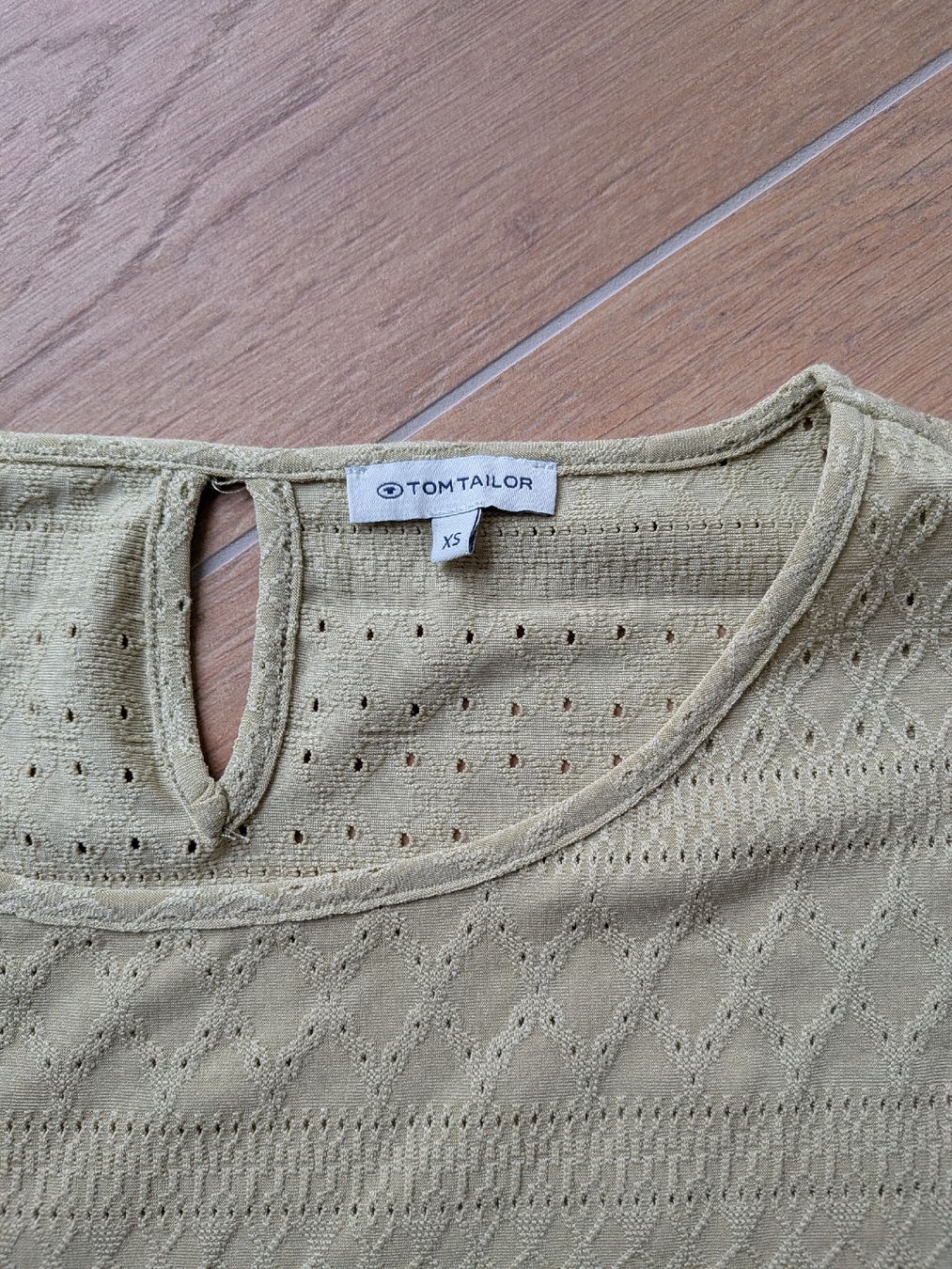 Tom Tailor Top: Tom Tailor Top XS – Nuovo (secondo la descrizione) da Eschenbach SG venduto da SanFranciscoCalifornia 2