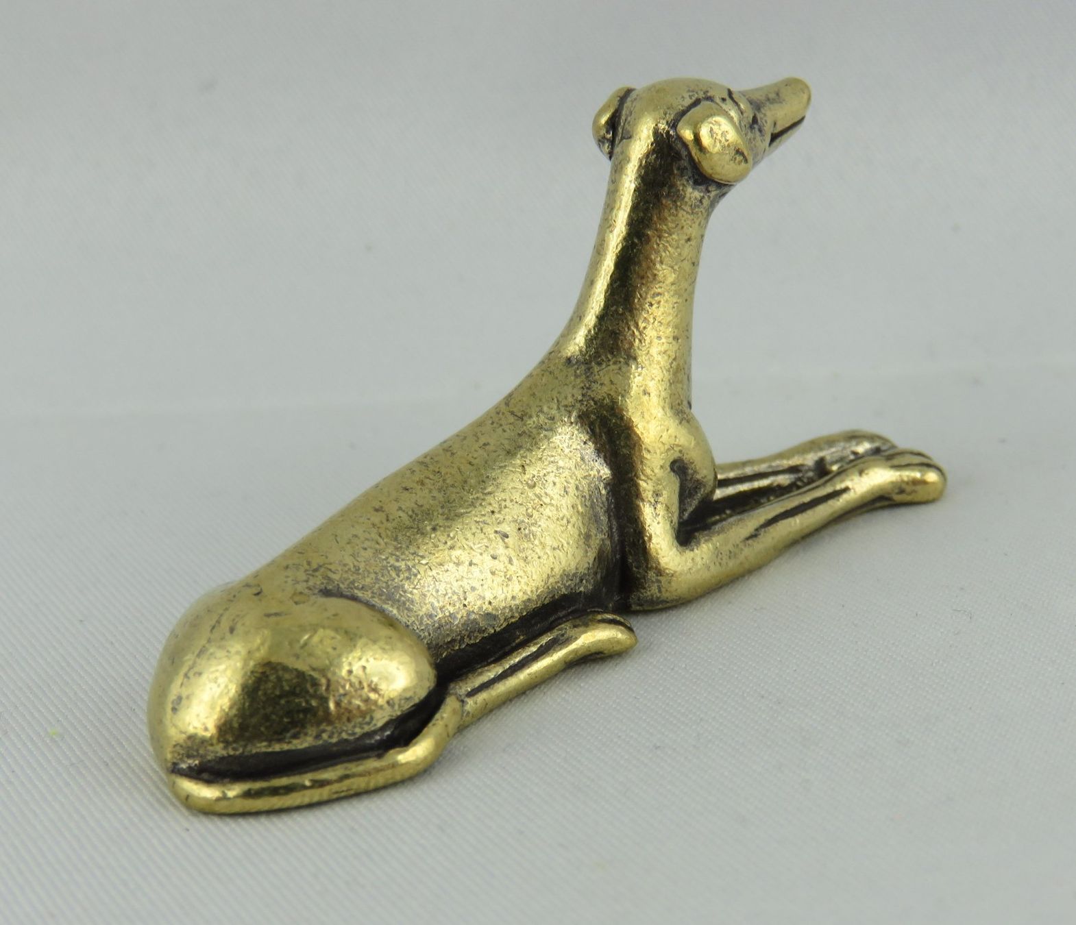 Statuette: HUNDE Figur aus Messing - Dekoration - 5,7x3cm – Nuovo e nell'imballaggio originale da Grenchen venduto da Yamahwildstar16 3