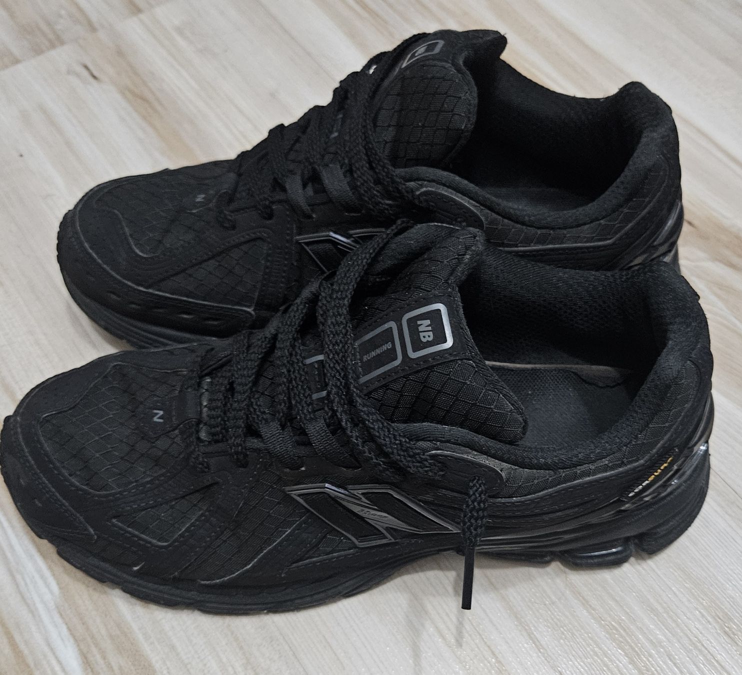 New Balance Chaussures hommes: new balance 1906 – D'occasion à Tramelan par Vipers1 1