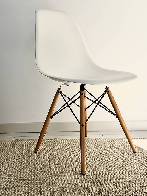 Vitra Sedie: Chaise / Stuhl Vitra Eames Plastic Side Chair DSW – Usato da Savièse venduto da KITATORI.ch 2