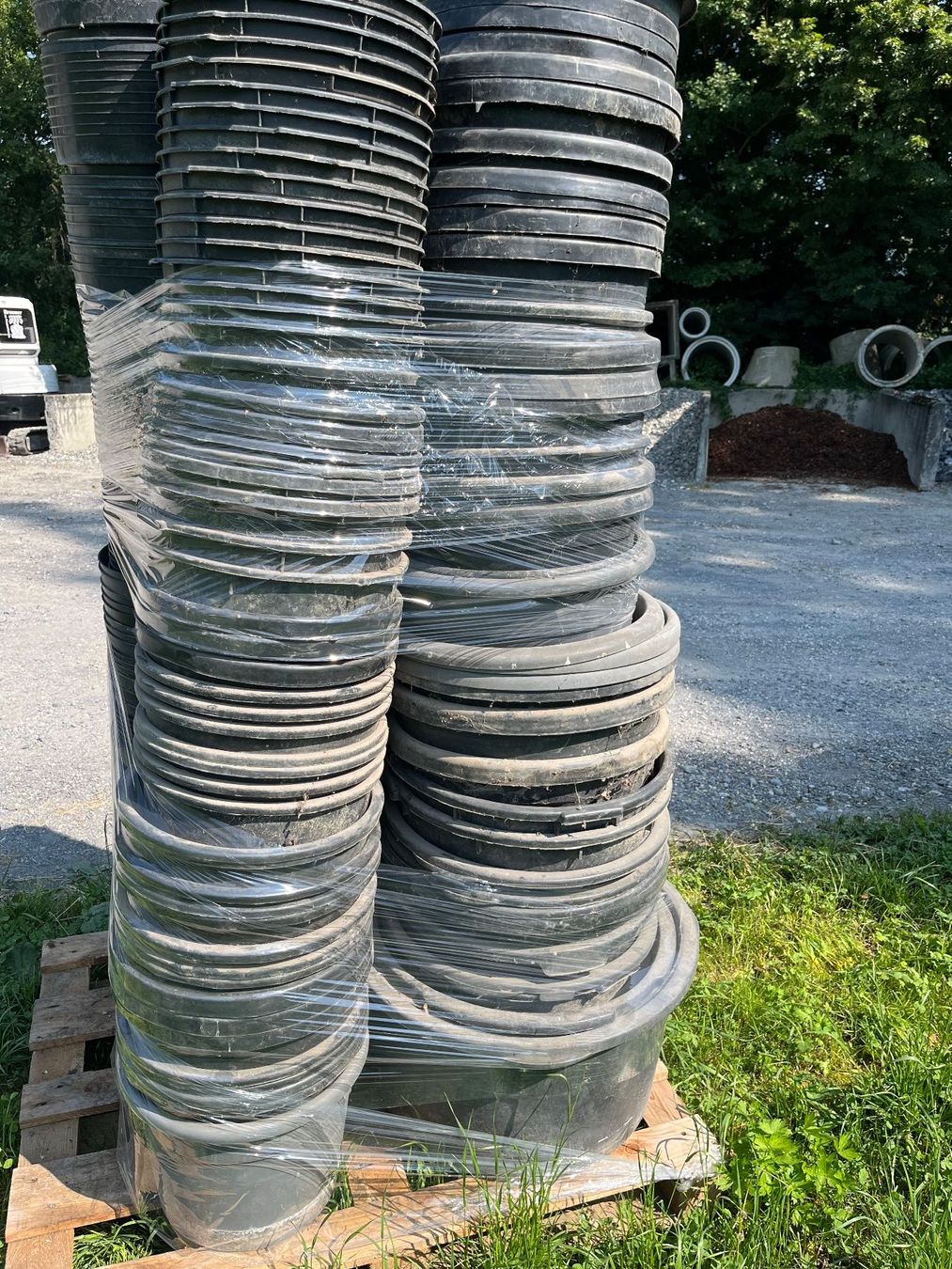 Pots de fleurs: Topfe Blumentröge Pflanztöpfe – D'occasion à Eichberg par Elmar2014 2