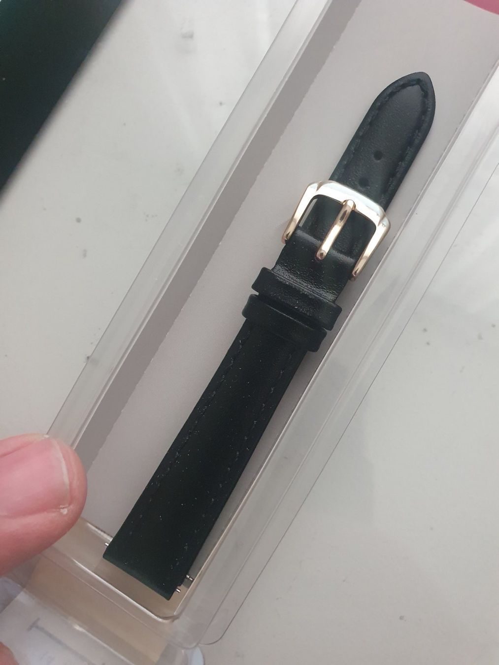 Bracciali & Braccialetti: Uhrenarmband Echtleder 14mm schwarz – Nuovo e nell'imballaggio originale da Zürich venduto da Alibaba1234