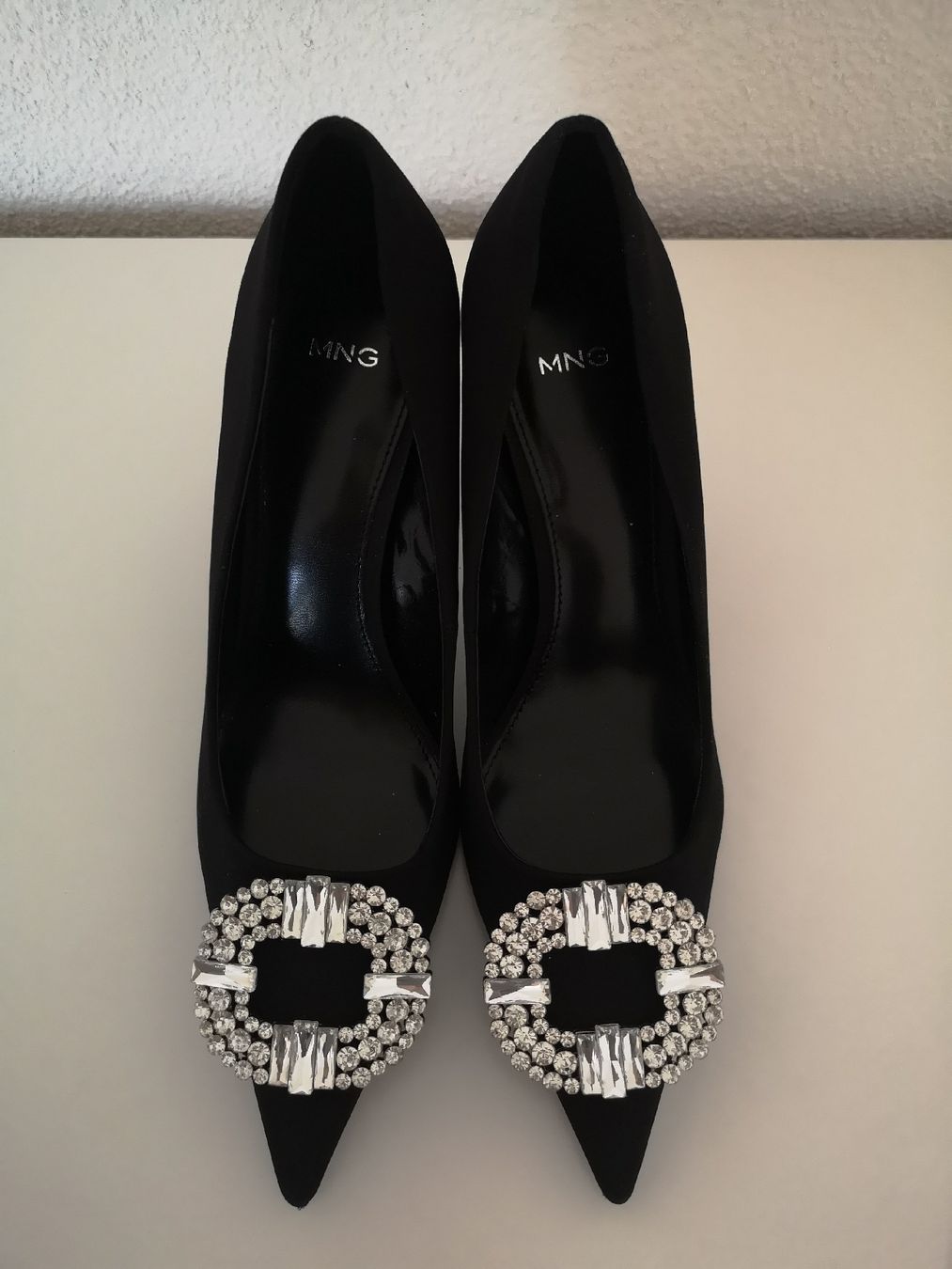 Mango Damenschuhe: High heels pumps black 39 – Gebraucht aus Uster von b4x_ric 6
