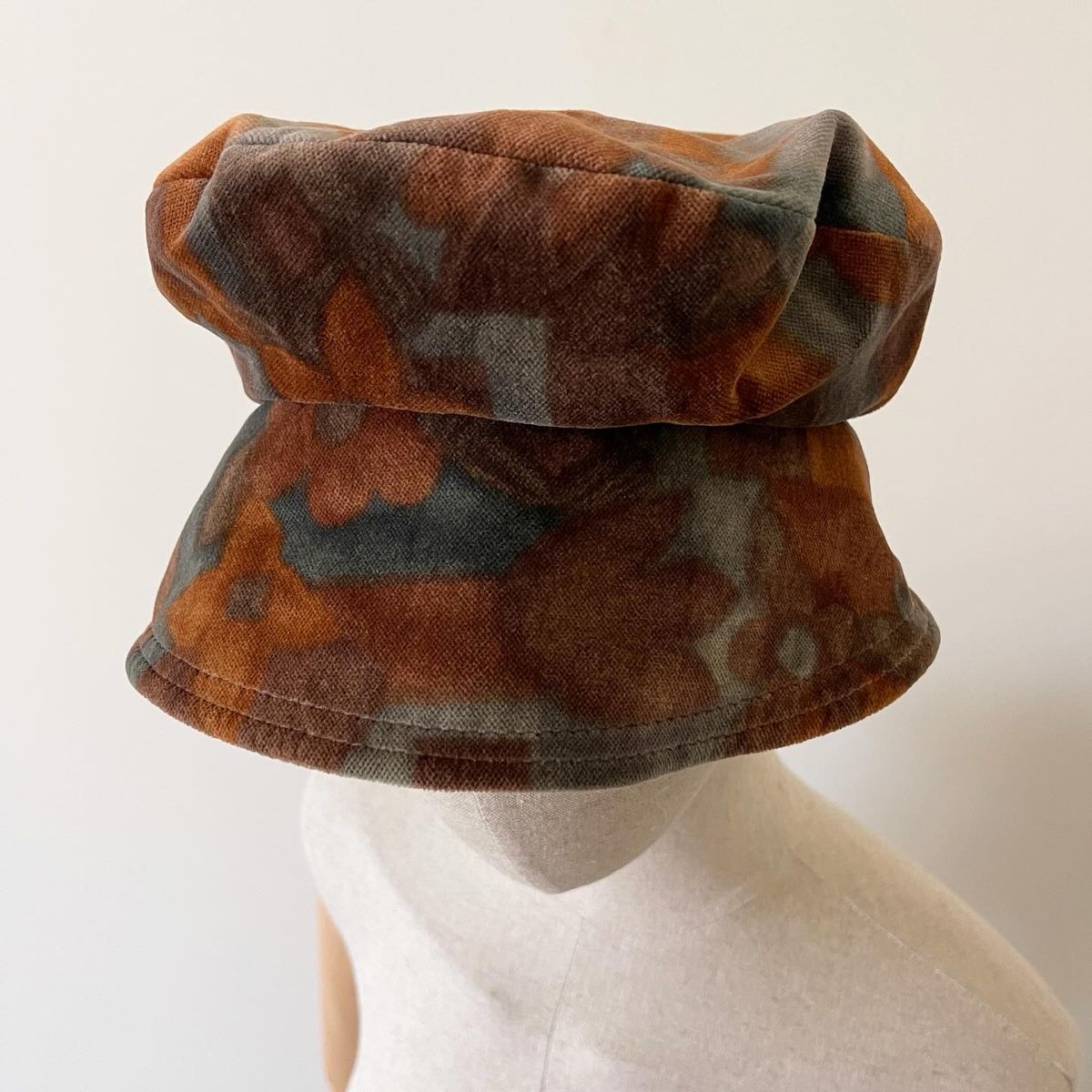 Copricapi, berretti & cappellini: ESCO Vintage Hat – Nuovo e nell'imballaggio originale da Emmen venduto da Avviivva_Com2023 2