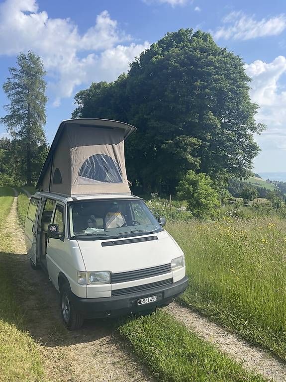 VW Veicoli da campeggio: VW T4 / Minivan / Camper / VW Bus – Usato da Wattenwil venduto da BenjBerger 1