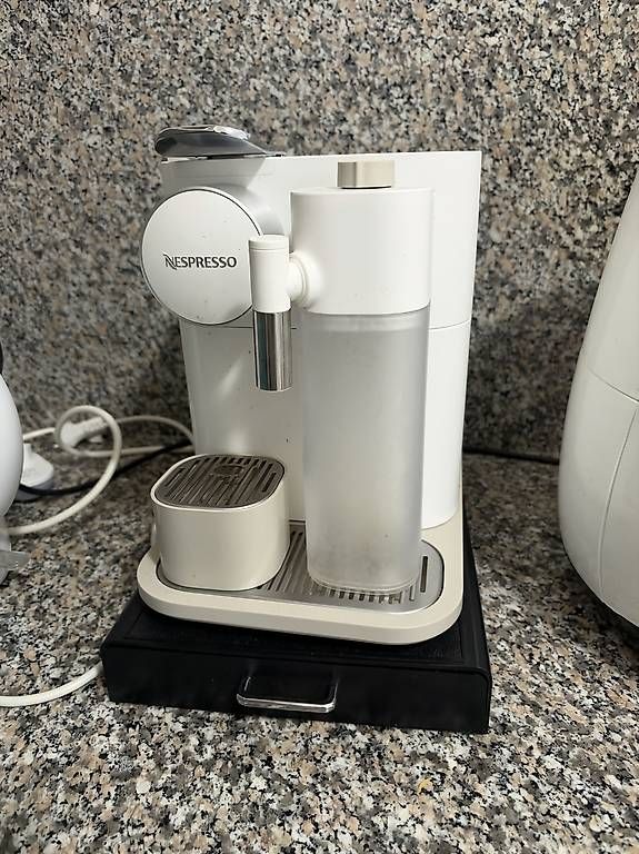 Kaffeemaschinen & Espressomaschinen: Macchina caffè – Gebraucht aus Lugano von -Utente-