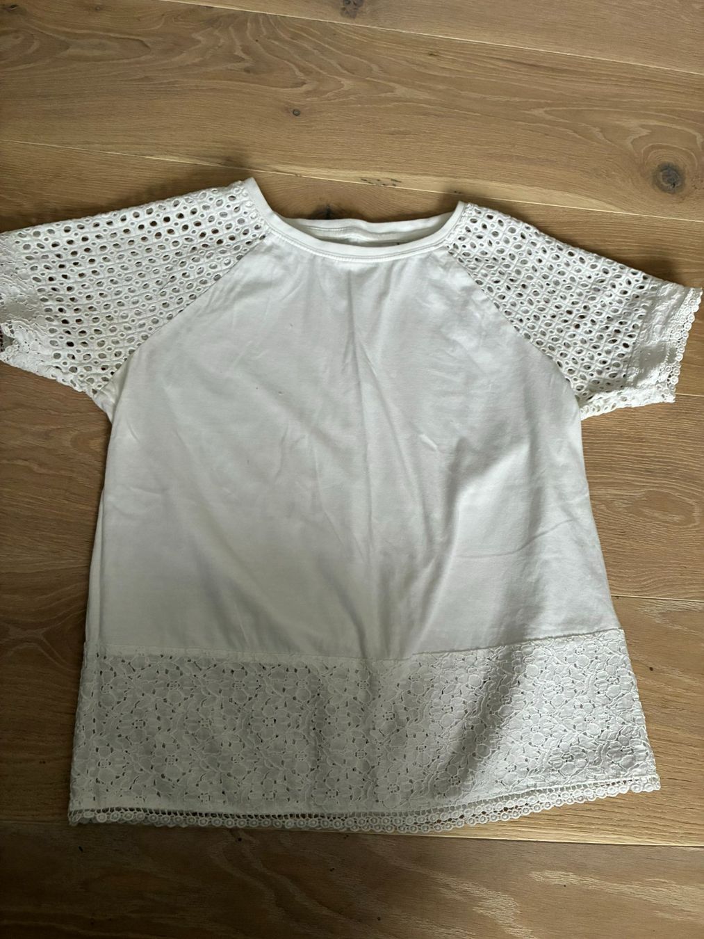 T-shirt: Weißes Baumwoll-T-Shirt 36/38 – Usato da Lausanne 26 venduto da anaxena