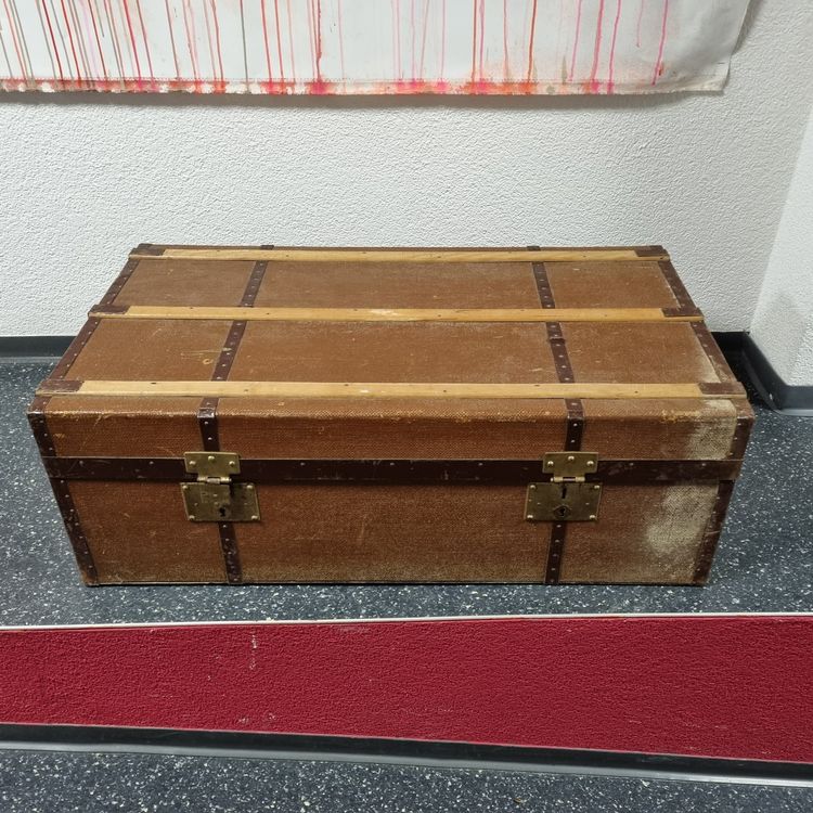 Koffer antik Reisetruhe kiste Überseekoffer vintage deko (Gebraucht) in ...