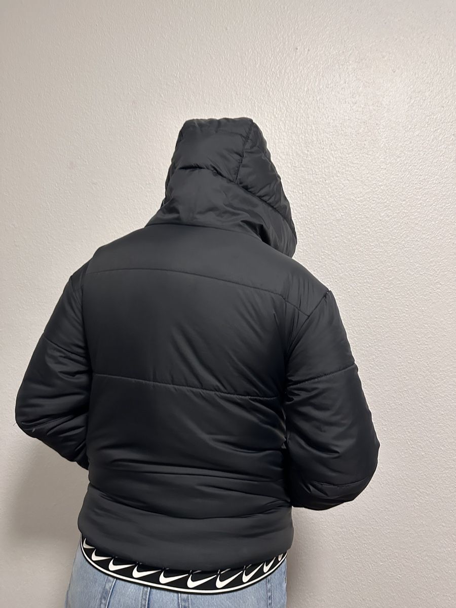 Nike Giacche: Nike Winterjacke, Schwarz – Usato da Oberurnen venduto da nes_8xqt 1