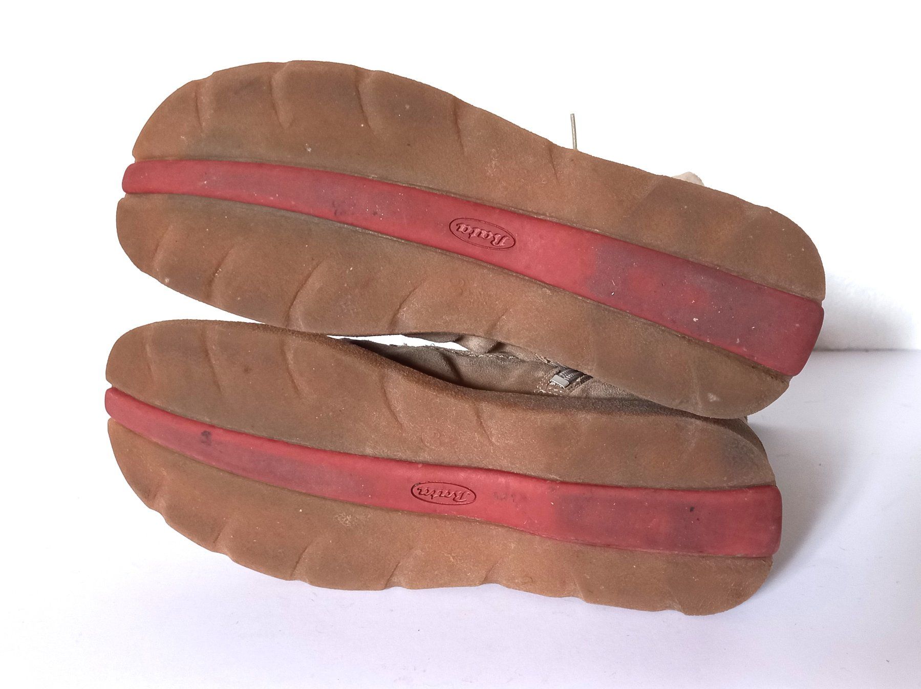 Scarpe da donna: Bata Stiefeletten Gr. 40 Nubuk – Usato da Bévilard venduto da belkin 5