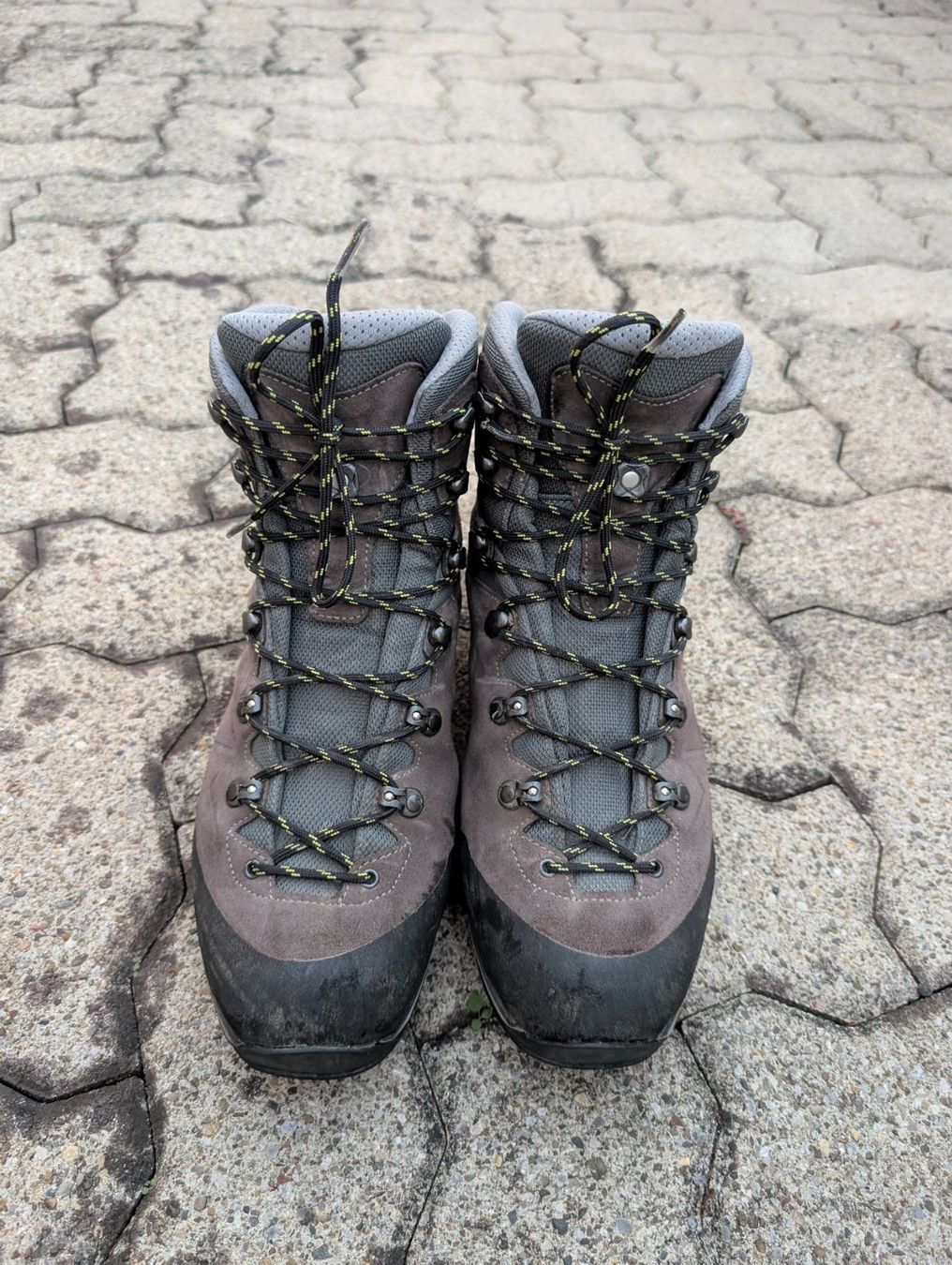 Lowa Scarpe da uomo: Lowa Wanderschuhe - Goretex - Grösse 45 – Usato da Rudolfstetten venduto da maschiin90