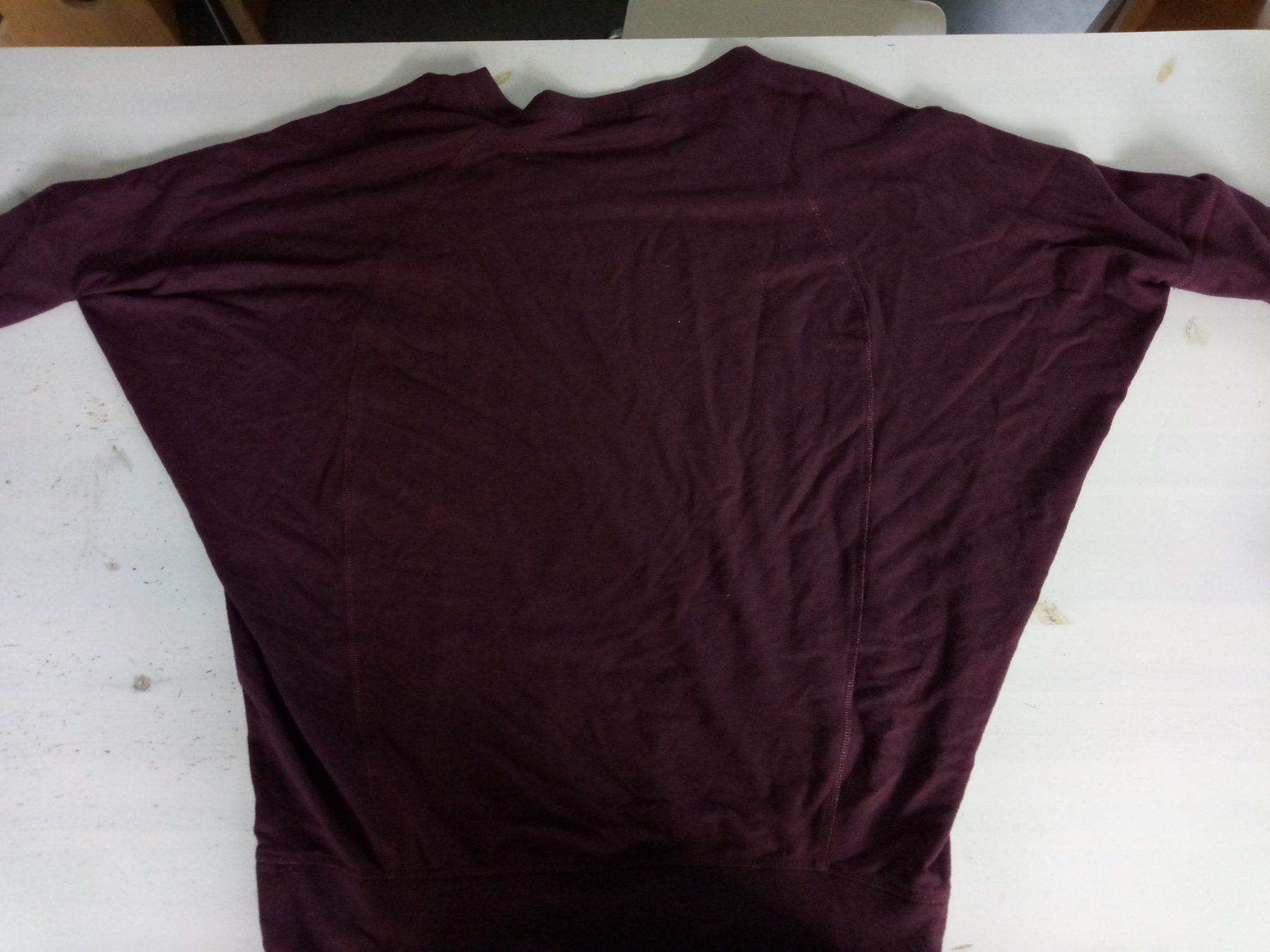 Pulls & Sweat-shirts: Tchibo Flügelpullover Grösse 36/38 Lila – D'occasion à Beckenried par Havacola 9