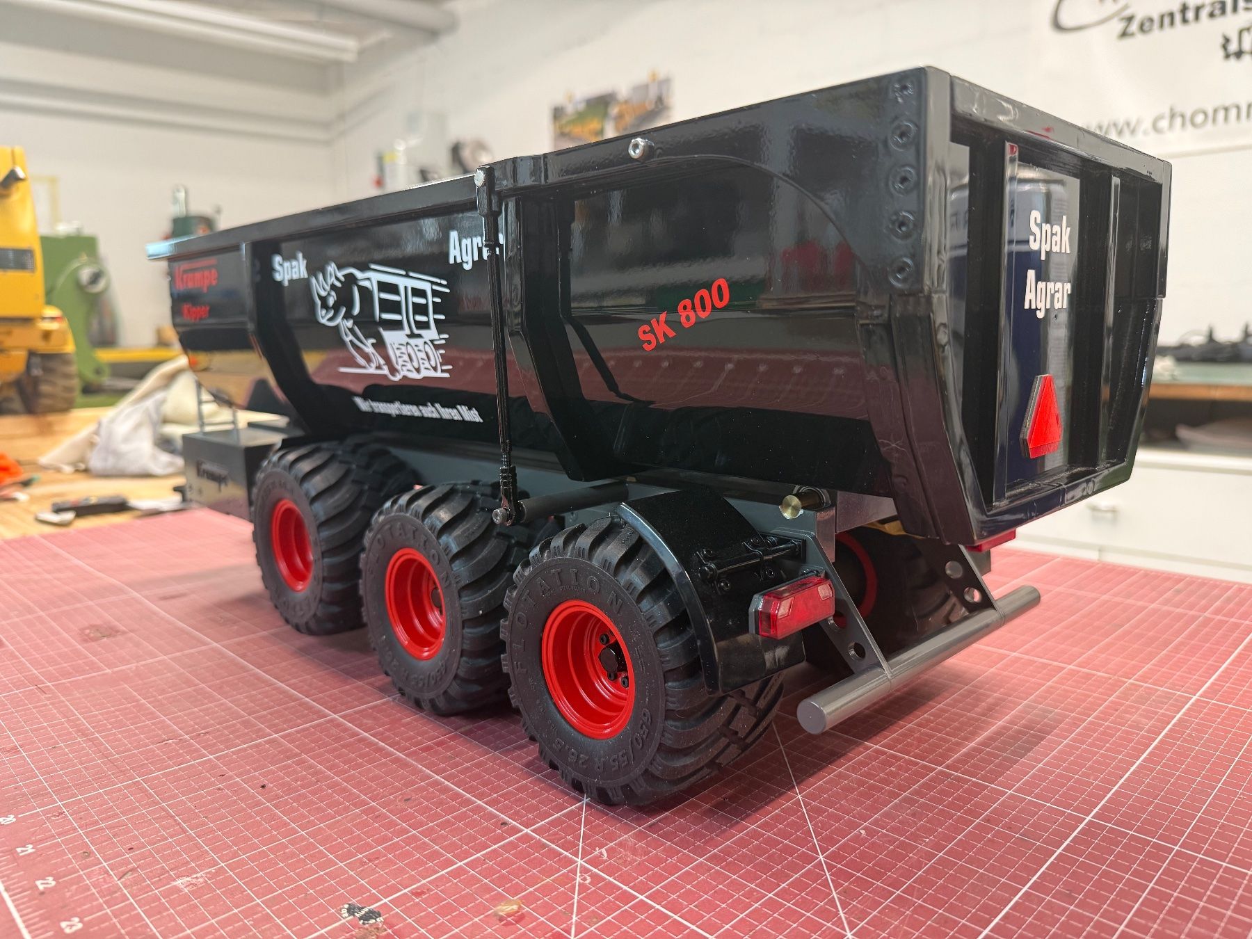 RC Kits de montage: Krampe Kipper – Neuf (Voir description) à Sursee par adrian123 3