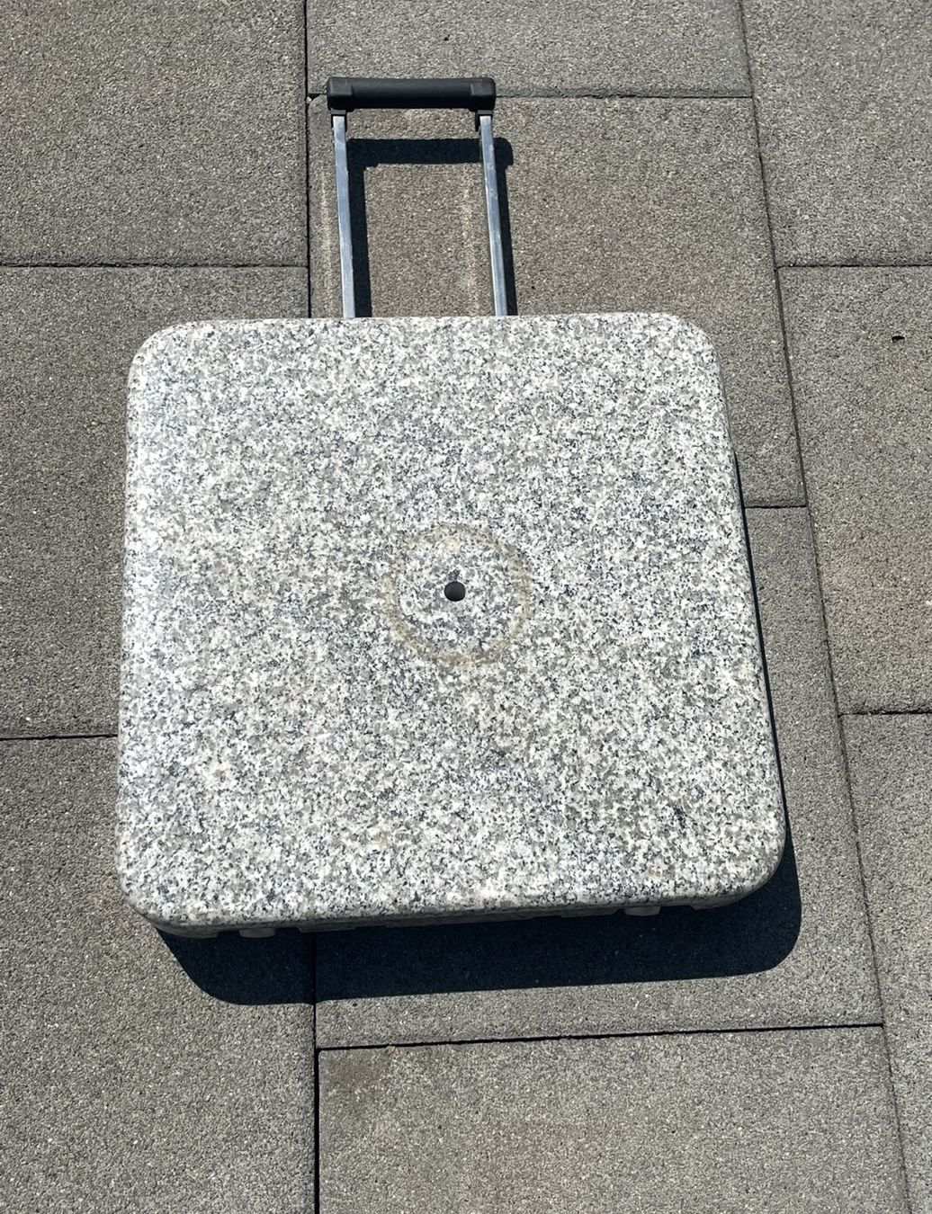 Glatz Autres: Sonnenschirmsockel – D'occasion à Bern par holzparkett