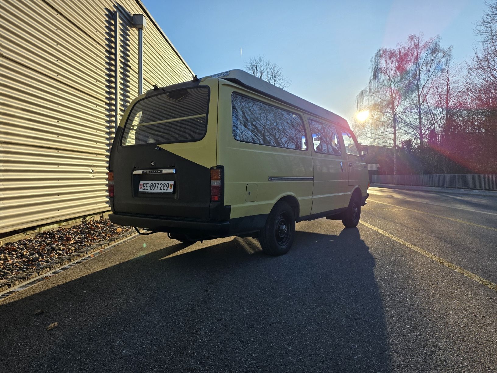 Toyota Autos: Toyota HiAce Campervan mit MFK – D'occasion à Bern par ernesto_wp 2