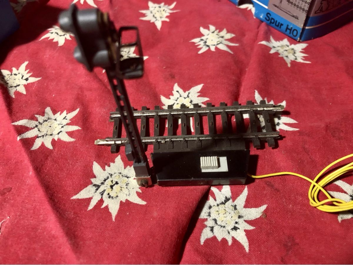 Märklin Modellini di ferrovie: Märklin K Gleis Signal H0 – Usato da Balsthal venduto da hammer008 1