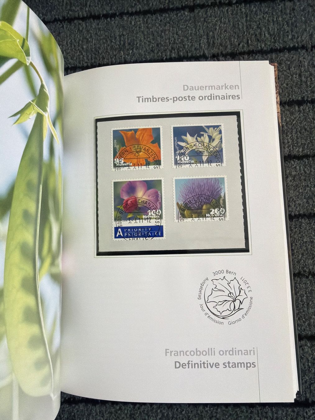 Album: Schweizer Briefmarken Jahrbuch 2011 - Gestempelt – Usato da Wangen SZ venduto da Bendra 1